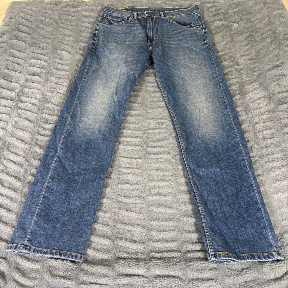 Levis 505 Regular Fit Jeans Mens 34x32 Medium Wash Blue Straight Leg 00505-1441